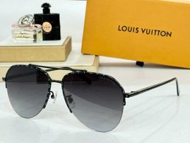 Picture of LV Sunglasses _SKUfw56835170fw